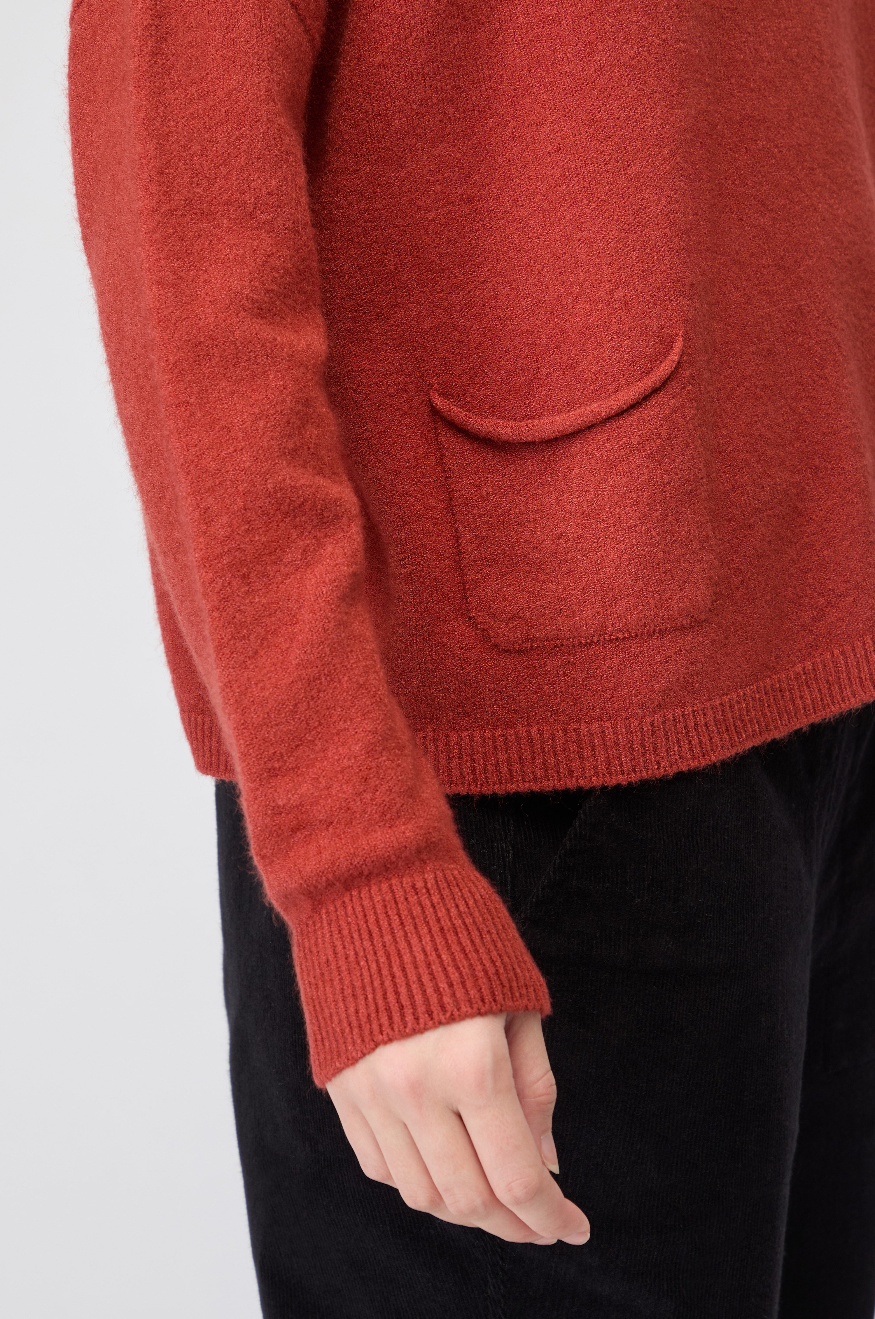 Two Pocket Knit