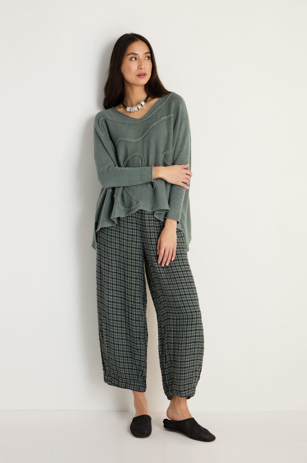 Swirl Seamed Linen Knit Top