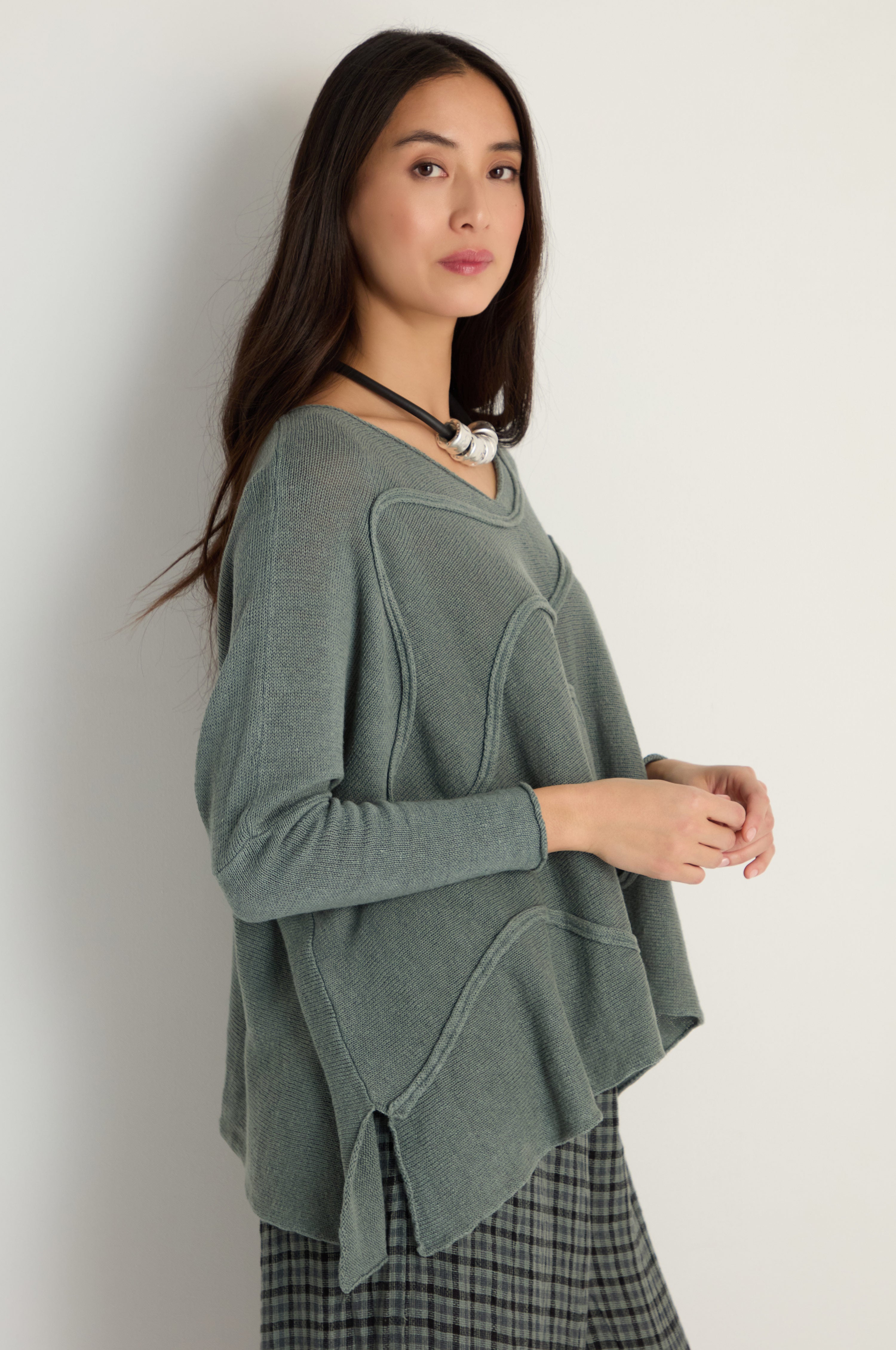 Swirl Seamed Linen Knit Top