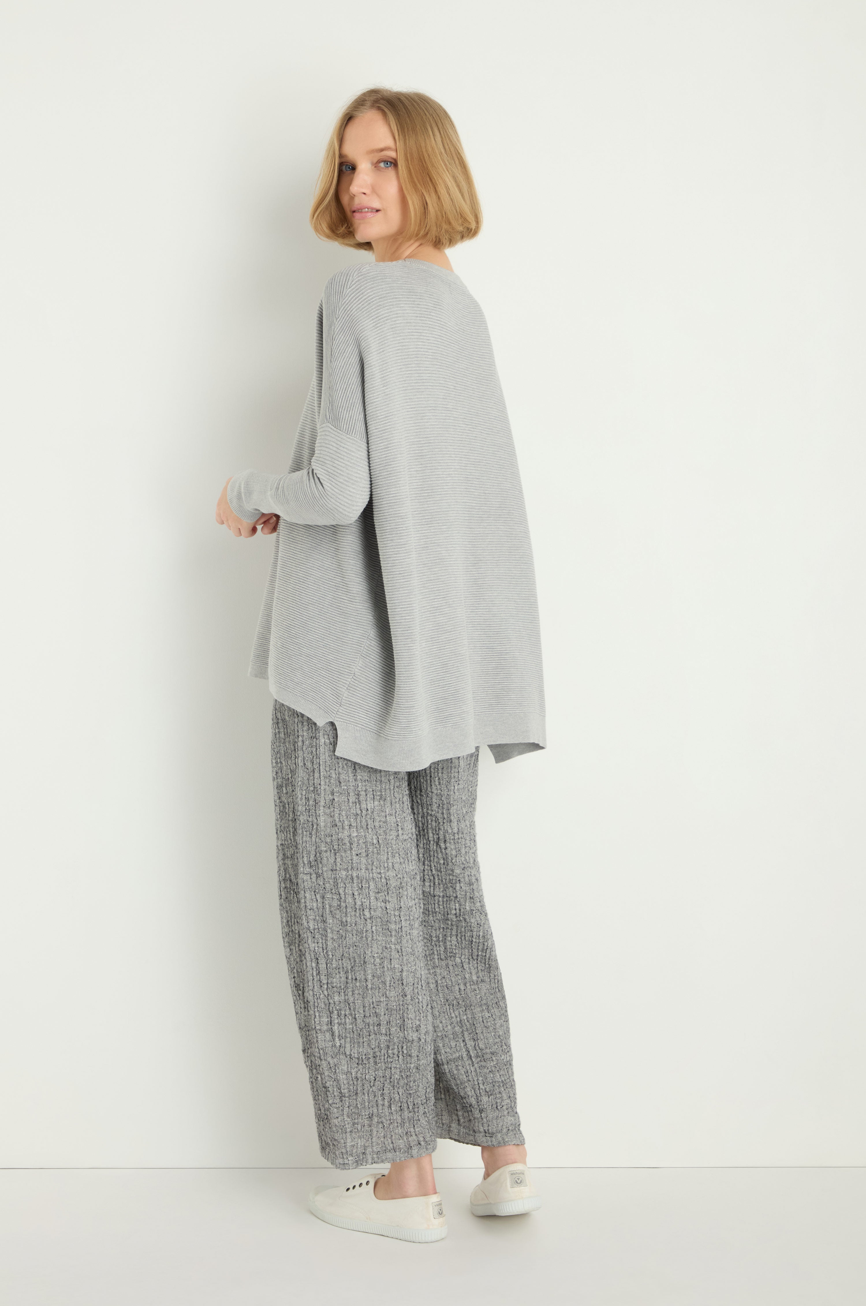 Round Neck Ribbed Jumper